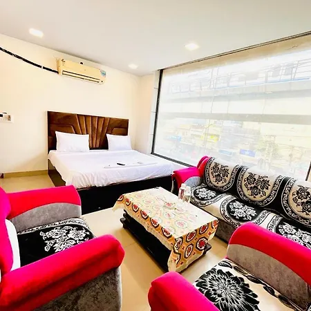 Hôtel Swarg Residency Kamrudin Nagar, Nangloi
